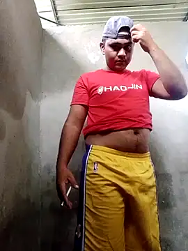 Snapshot of travieso2893 chatting on July 5, 2026, 7:43 pm travieso2893 online show from July 5, 2026, 7:43 pm