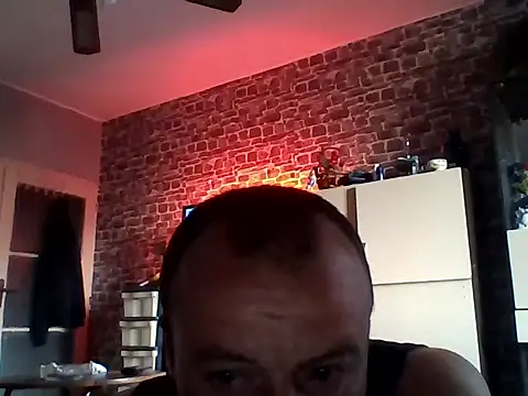 Nikolaiyy online show from May 13, 2026, 3:59 am