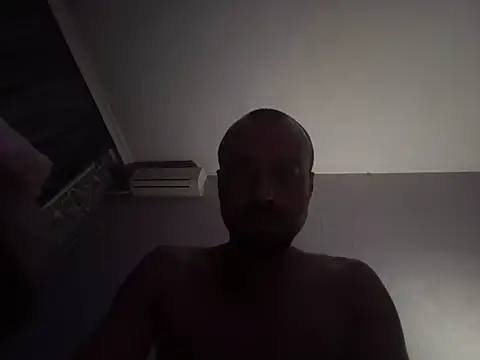 Snapshot of Nikolaiyy chatting on July 2, 2026, 11:33 pm Nikolaiyy online show from July 2, 2026, 11:33 pm