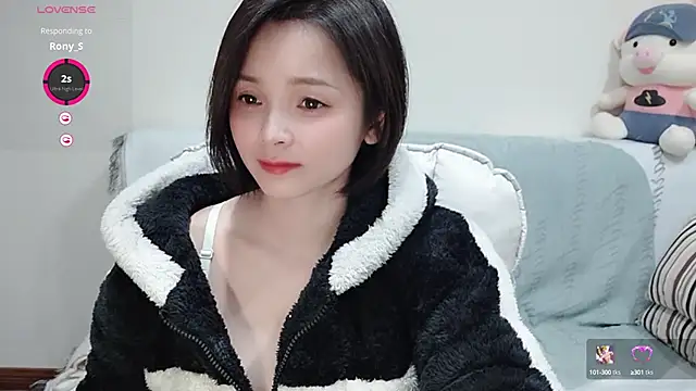 judy522 online show from January 3, 2025, 8:43 pm
