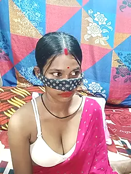 Poojadasxx online show from September 8, 2025, 4:28 pm