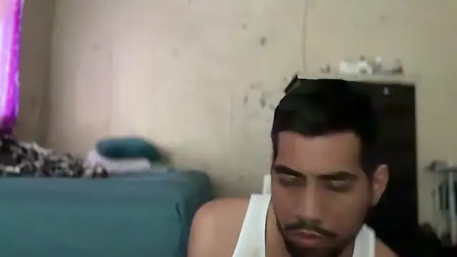 Snapshot of EnriquePersian197 chatting on January 8, 2025, 7:03 pm EnriquePersian197 online show from January 8, 2025, 7:03 pm