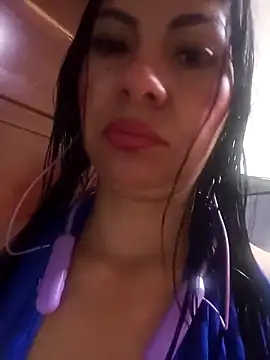 saralunabella online show from February 25, 2025, 7:36 pm