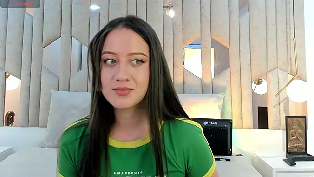 1m caro  online show from December 11, 2024, 8:15 am