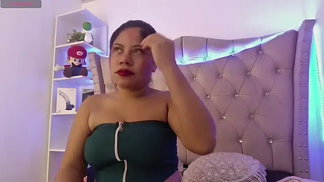 Snapshot of Sweet_Orianaa chatting on June 3, 2026, 6:02 pm Sweet Orianaa online show from June 3, 2026, 6:02 pm