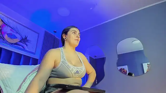 Snapshot of Anny_ferrer_ chatting on January 23, 2025, 3:37 am Anny ferrer online show from January 23, 2025, 3:37 am