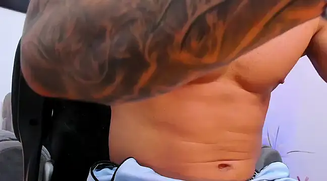 Snapshot of OwenMaximus814 chatting on December 4, 2024, 7:34 pm OwenMaximus814 online show from December 4, 2024, 7:34 pm