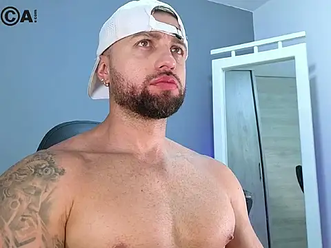 OwenMaximus814 online show from March 16, 2026, 5:39 pm