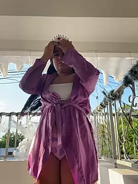 melyescobar online show from December 16, 2024, 12:06 pm