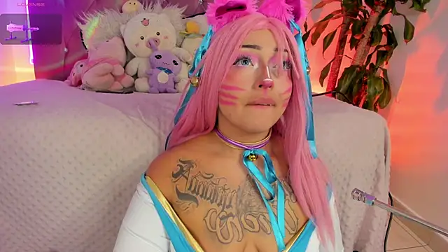 Kanao-Tsuyurii online show from December 21, 2024, 8:32 pm