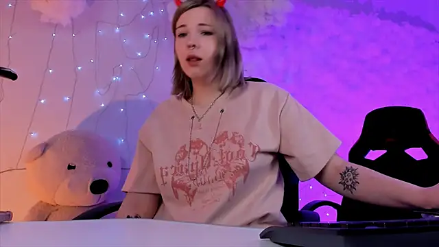 AliceSunday online show from December 7, 2024, 11:29 am
