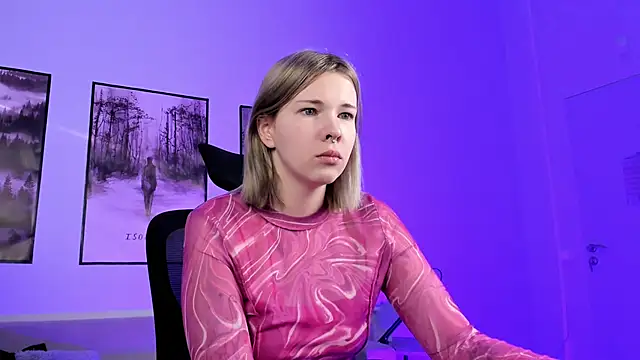AliceSunday online show from December 8, 2024, 8:09 am