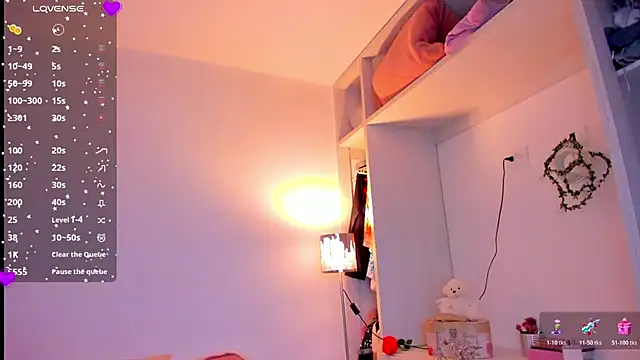 Lunadahia online show from December 16, 2025, 9:36 am