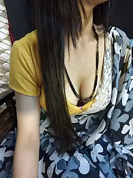 Snapshot of Bulbul_02 chatting on March 8, 2026, 5:44 am Bulbul 02 online show from March 8, 2026, 5:44 am