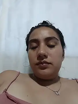 Hellen Alex online show from November 14, 2025, 2:49 pm