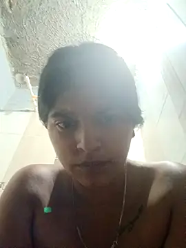 naughty-girl01 online show from February 6, 2025, 10:04 am