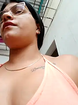 naughty-girl01 online show from March 10, 2025, 1:32 pm