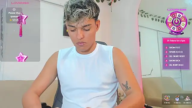 ryan carter08 online show from October 10, 2025, 1:26 am