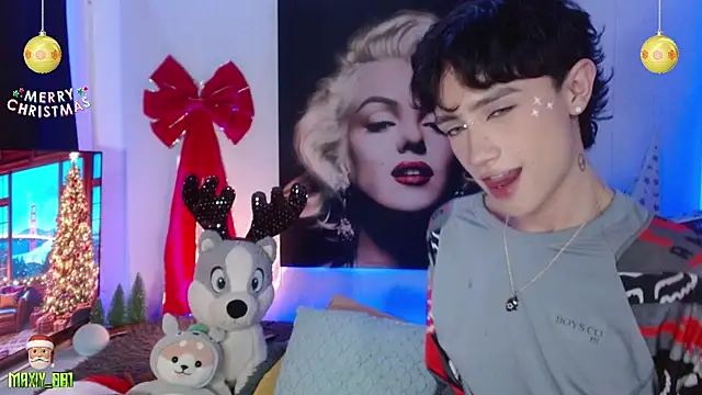 Snapshot of maxiy_001 chatting on December 5, 2024, 4:42 am maxiy 001 online show from December 5, 2024, 4:42 am