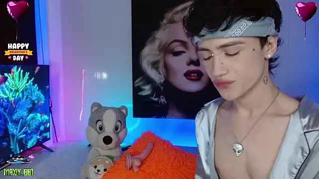 Snapshot of maxiy_001 chatting on February 6, 2025, 6:29 am maxiy 001 online show from February 6, 2025, 6:29 am