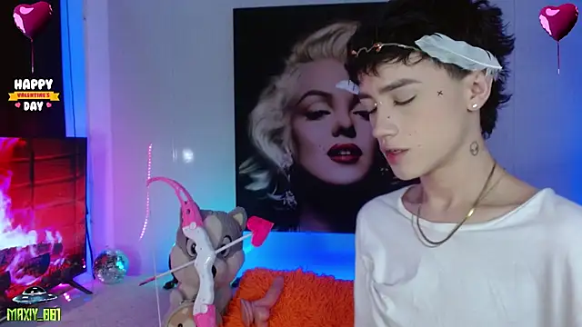 Snapshot of maxiy_001 chatting on February 16, 2025, 3:58 am maxiy 001 online show from February 16, 2025, 3:58 am