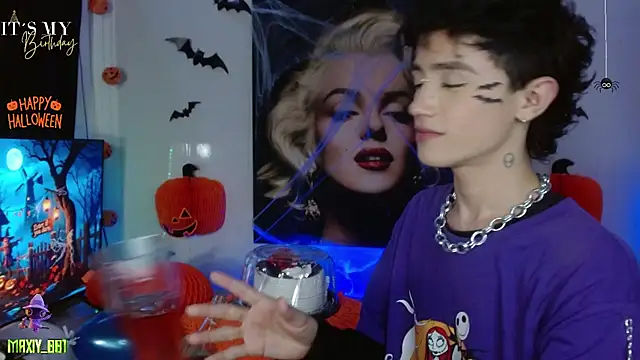 Snapshot of maxiy_001 chatting on November 1, 2025, 6:48 am maxiy 001 online show from November 1, 2025, 6:48 am