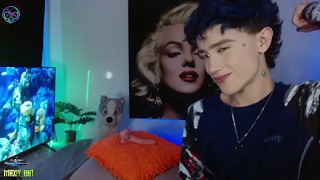 Snapshot of maxiy_001 chatting on November 7, 2025, 6:46 am maxiy 001 online show from November 7, 2025, 6:46 am