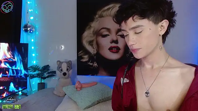 maxiy 001 online show from January 12, 2026, 7:57 am