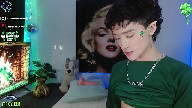 maxiy 001 online show from March 18, 2026, 3:53 am