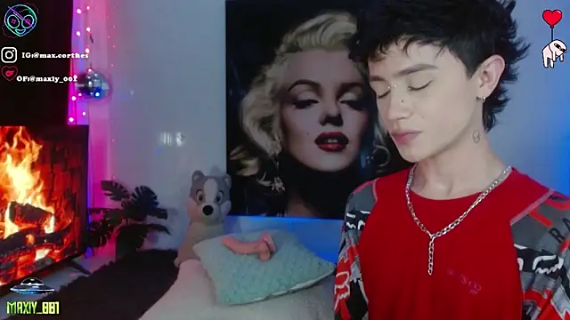 maxiy 001 online show from March 28, 2026, 3:55 pm