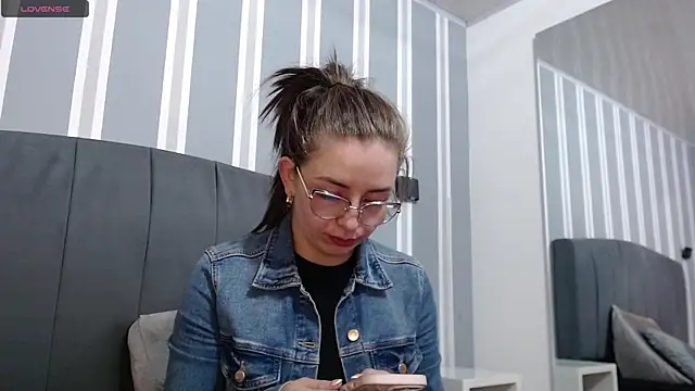  isaabellaa online show from February 23, 2025, 11:55 am