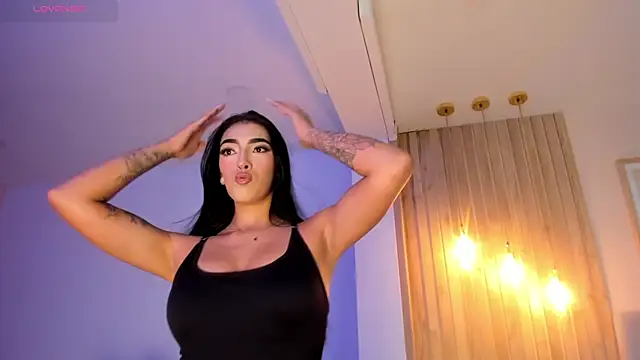 Snapshot of AriRobert_ chatting on October 2, 2025, 1:56 am AriRobert online show from October 2, 2025, 1:56 am