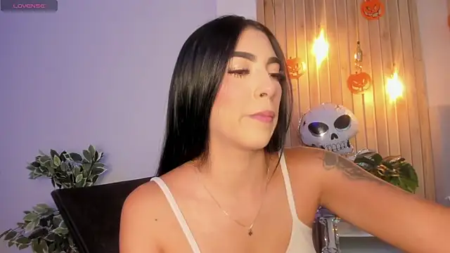 Snapshot of AriRobert_ chatting on October 17, 2025, 3:53 am AriRobert online show from October 17, 2025, 3:53 am