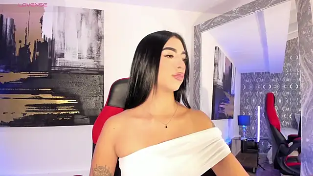 Snapshot of AriRobert_ chatting on October 29, 2025, 3:53 am AriRobert online show from October 29, 2025, 3:53 am