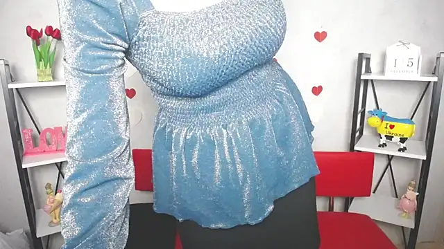 Snapshot of BeatriceFly chatting on December 15, 2024, 2:48 pm BeatriceFly online show from December 15, 2024, 2:48 pm