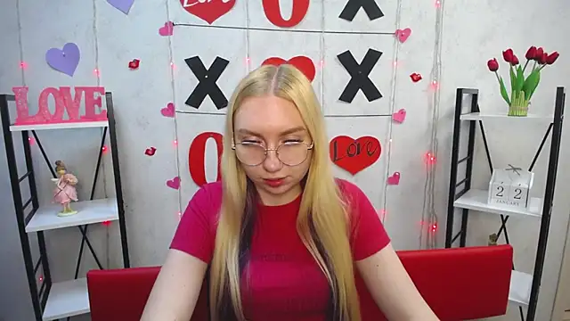 Snapshot of BeatriceFly chatting on January 22, 2025, 4:23 pm BeatriceFly online show from January 22, 2025, 4:23 pm