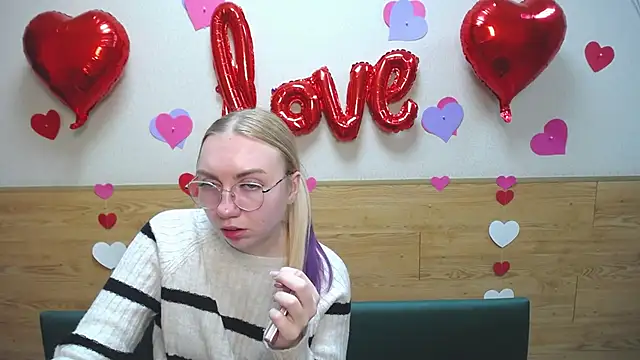 Snapshot of BeatriceFly chatting on January 26, 2025, 4:30 pm BeatriceFly online show from January 26, 2025, 4:30 pm