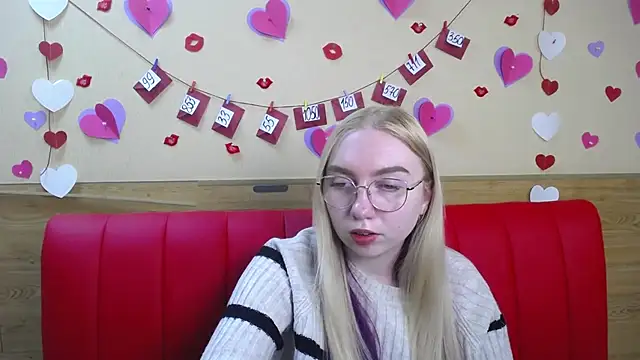 Snapshot of BeatriceFly chatting on February 20, 2025, 3:19 pm BeatriceFly online show from February 20, 2025, 3:19 pm