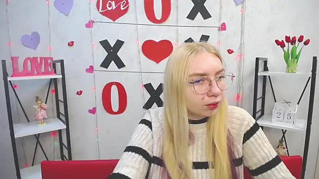 Snapshot of BeatriceFly chatting on February 25, 2025, 6:14 am BeatriceFly online show from February 25, 2025, 6:14 am