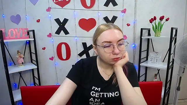 Snapshot of BeatriceFly chatting on March 22, 2025, 6:11 am BeatriceFly online show from March 22, 2025, 6:11 am