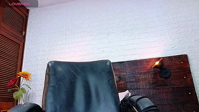 Celeste sanz online show from November 25, 2025, 10:48 am