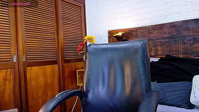 Celeste sanz online show from November 26, 2025, 10:27 am