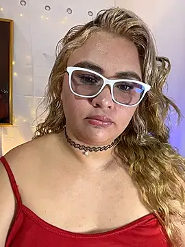 Snapshot of AshleyVXo chatting on July 19, 2026, 10:13 pm AshleyVXo online show from July 19, 2026, 10:13 pm