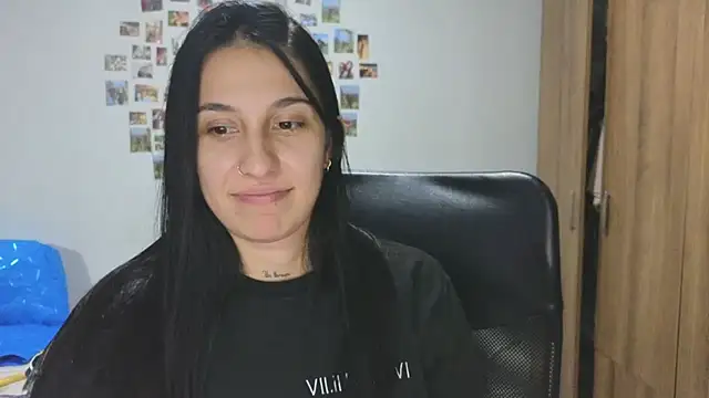 tammyandrade  online show from July 17, 2026, 4:08 am