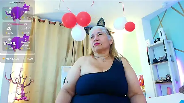 girl amada online show from September 26, 2025, 10:47 pm