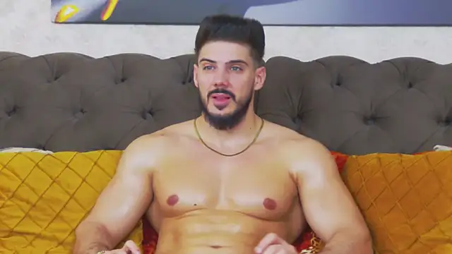 Snapshot of DustinKeent chatting on February 17, 2026, 6:10 am DustinKeent online show from February 17, 2026, 6:10 am