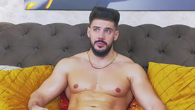 Snapshot of DustinKeent chatting on February 25, 2026, 4:55 am DustinKeent online show from February 25, 2026, 4:55 am