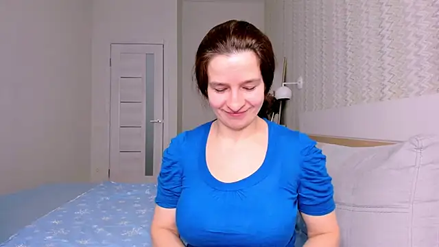 Snapshot of Clear_Angel chatting on February 17, 2026, 2:35 pm Clear Angel online show from February 17, 2026, 2:35 pm