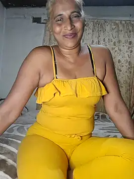 Goodgirlsue 77 online show from April 6, 2026, 3:35 pm