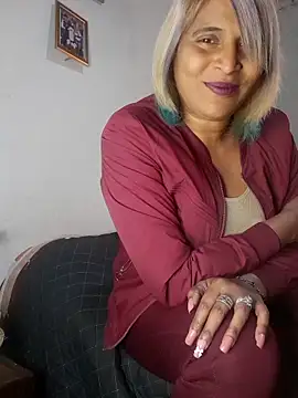 Snapshot of Goodgirlsue_77 chatting on May 1, 2026, 9:14 am Goodgirlsue 77 online show from May 1, 2026, 9:14 am